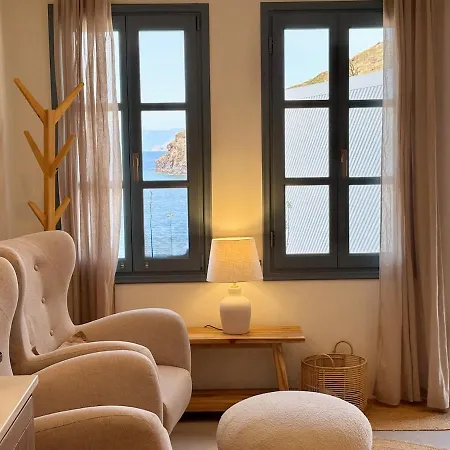 Cliff House Villa *